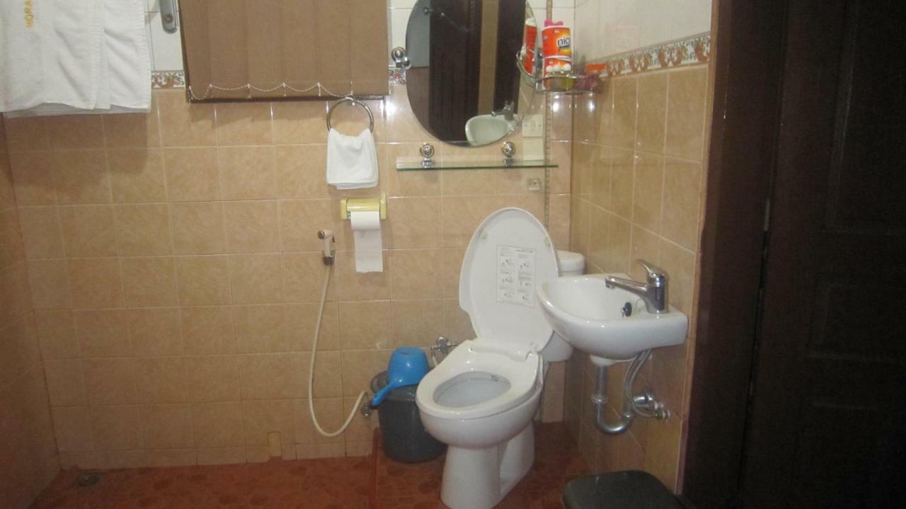 Horas Family Home Tuk Tuk Exterior photo